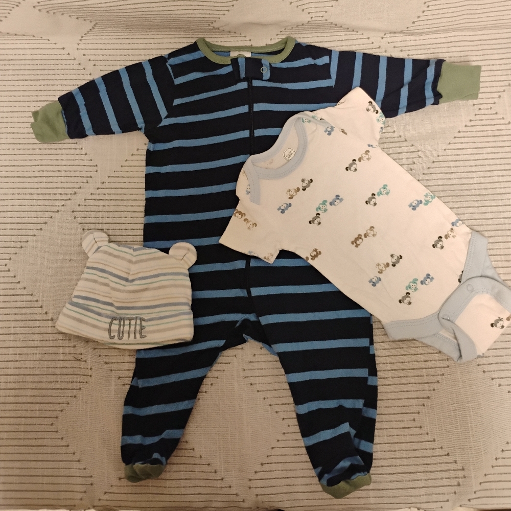 3 Piece Newborn 0-3 Months Blue and Green Striped Footies Dog One Piece And Hat